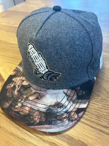 CAYLER&SONS FEAR GOD 스켈레톤 손 자수 캡