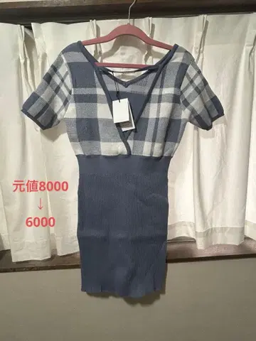 체크 무늬 반팔 니트 원피스