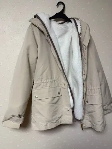 베이지 플리스 안감 마운틴 후드티