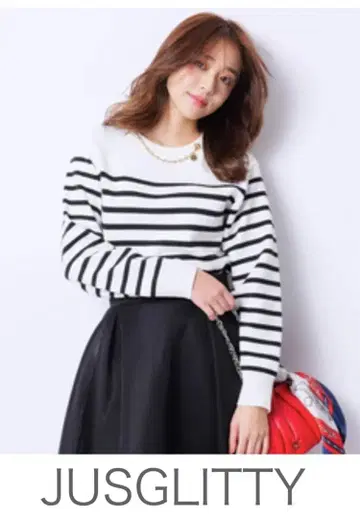 JUSGLITTY 모티브&체인넥 니트