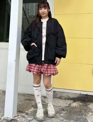 선착순! 시착만 한 상품 Candy Stripper 블랙 아우터