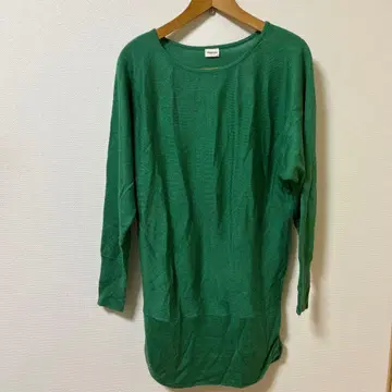 VINGTROIS의 그린 스웨터