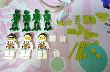 LEGO 마즈 미션 미니 피규어 & 에이리언 부품 세트