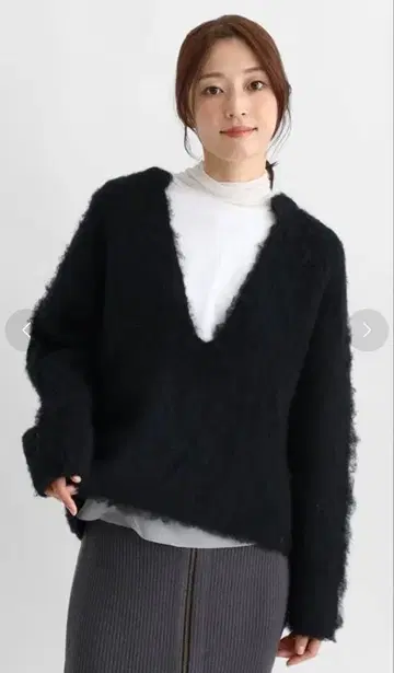 야마다야 CLOVE V넥 샤기 볼륨 니트