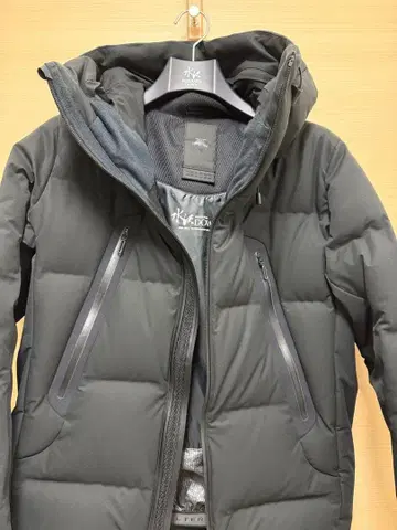 미즈사와 다운 '마운티니어' M 사이즈