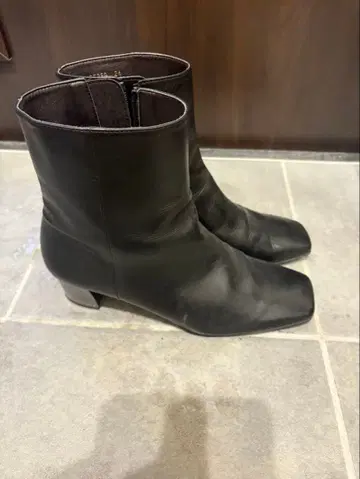 다이애나 숏부츠 블랙 사이즈 24