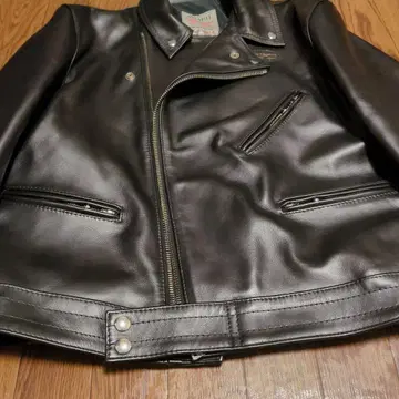 루이스 레더 아비아 키트