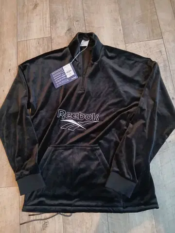 리복 클래식 블랙 하프 지퍼