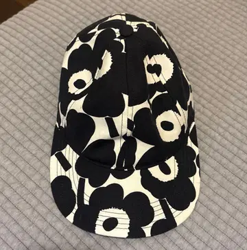 Marimekko Unikko 캡 마리메꼬 화이트 x 블랙 57 cm