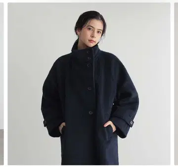 네이비 하이넥 롱 코트