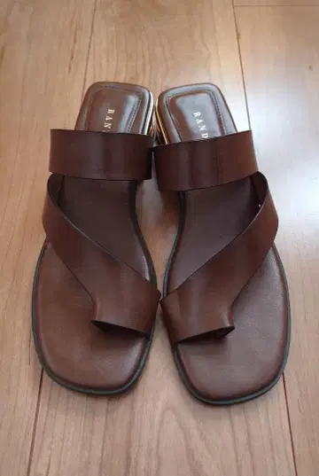 RANDA 샌들 브라운 S