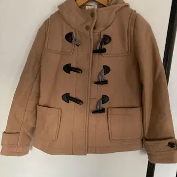 베이지 더플 코트 후드 부착