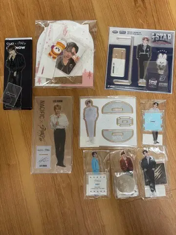 stray kids 스키즈 리노 아크릴 스탠드 묶음 판매