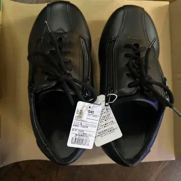 블랙 지퍼 컴포트 슈즈 23.0~23.5