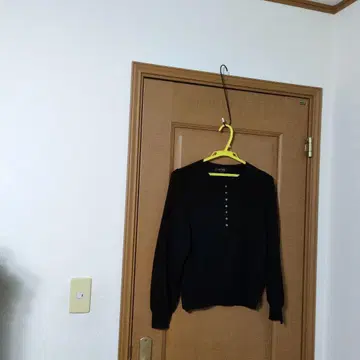 리플렉트 긴팔 니트