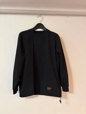 NEWERA 뉴에라 긴팔 유틸리티 피스테 블랙 아웃도어 S 사이즈