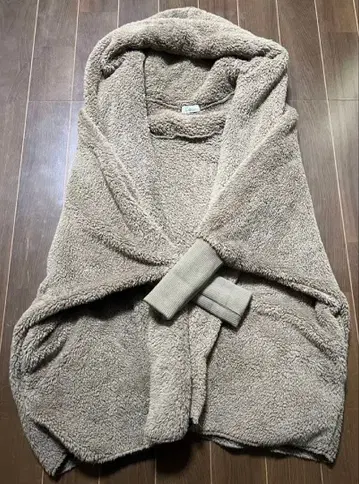 ANAP Latina 보아 후드 부착 자켓 베이지