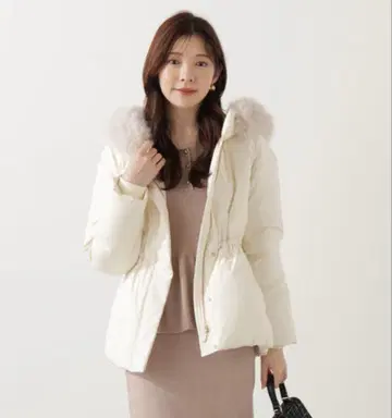 PROPORTION BODY DRESSING 허리 마크 숏 다운