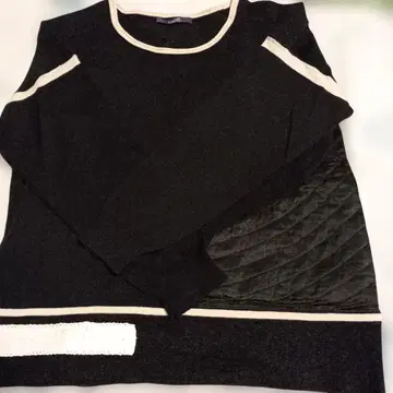 Laurel 블랙 크루넥 스웨터