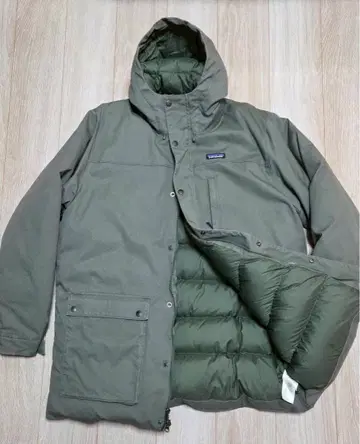 Patagonia 다운 자켓 올리브 그린