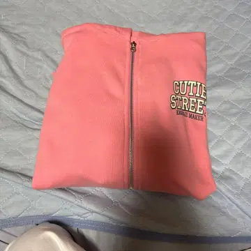 CUTIE STREET 사쿠라바 하루카 최애 어필 후드티