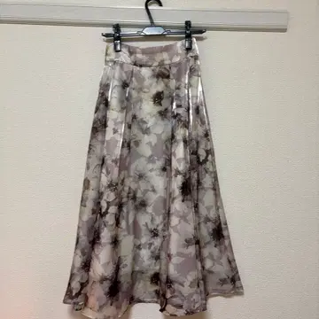 꽃무늬 플레어 스커트 롱 기장