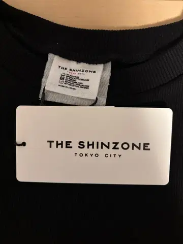 더 신즈 신즈 블랙 반팔 티셔츠 M