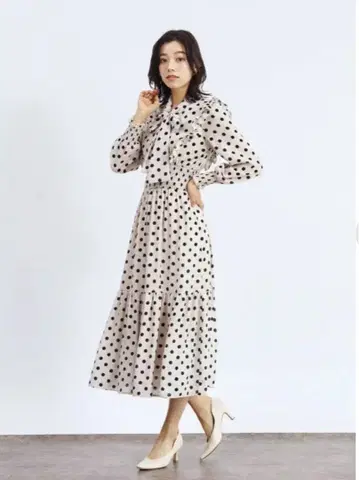 도트 플레어 원피스 ( 아이보리 ) FENNEL