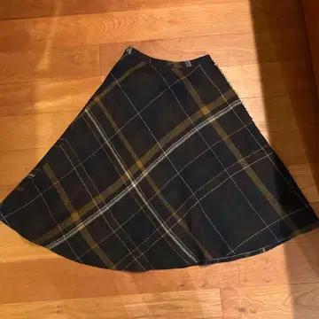 팔라스 팰리스 체크 스커트