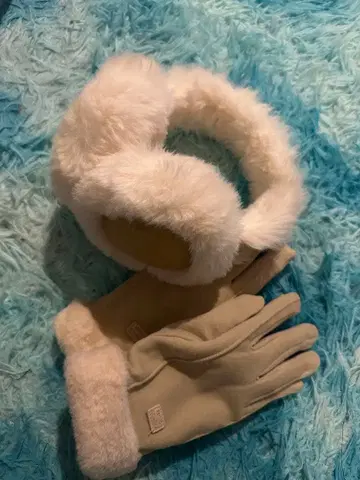 퍼 귀도리와 장갑 세트