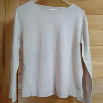 베이지 울 니트 스웨터 사이즈 40