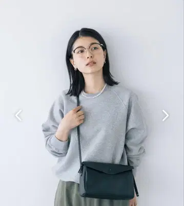 Encachette/앙카셰트/가죽 파우치 숄더