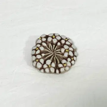 AtelierTone 시모카와 요코 브로치 코테마리