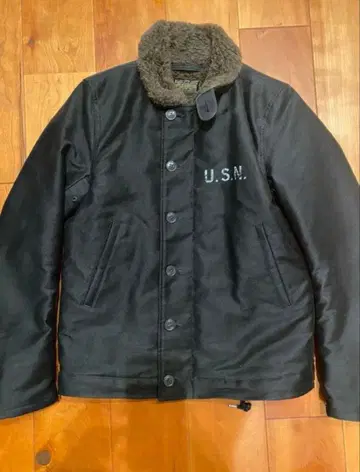 마카웨어 MARKAWARE N-1 덱 자켓 블랙