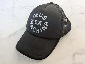 데우스 엑스 마키나 메쉬 캡