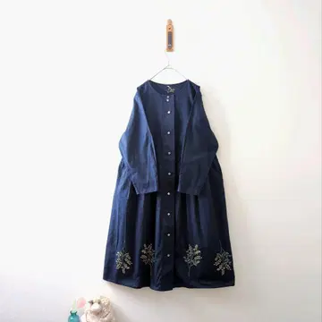 chambre de charme 미모사 자수 프론트 오픈 턱 원피스