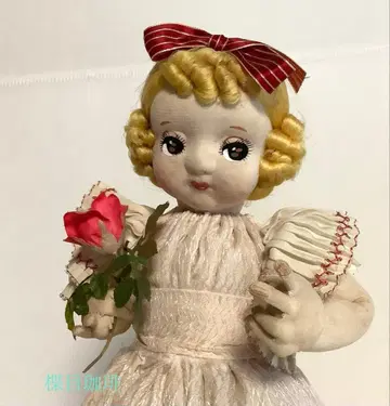 발이 통통한 포즈 인형 프랑스 인형 일본제 햇볕 얼룩