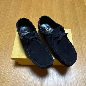 REGAL 블랙 스웨이드 왈라비 슈즈