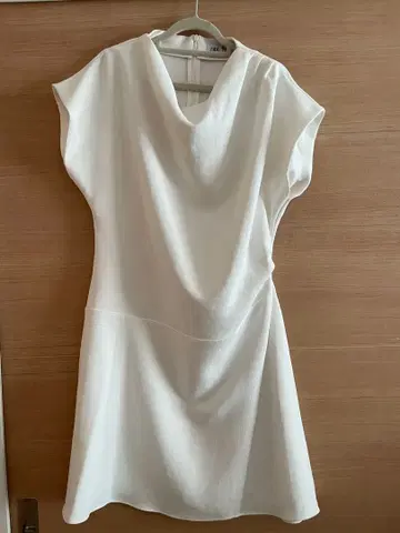 Zara 화이트 원피스
