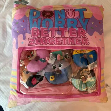 [ 미사용 새상품 ] 주토피아 닉 도넛 쿠션 해외 디즈니 홍콩 디즈니