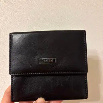 블랙 가죽 접이식 지갑
