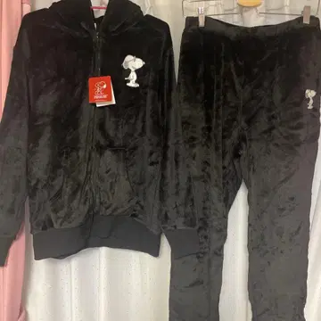 [ 젤라 피케풍 ] 새상품 스누피 룸웨어 상하의 세트 블랙