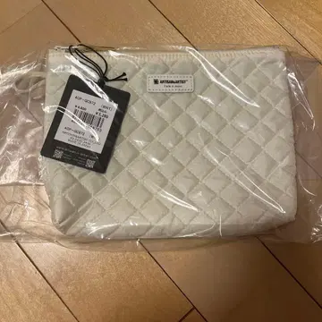 ARTISAN & ARTIST 파우치 화이트 미사용