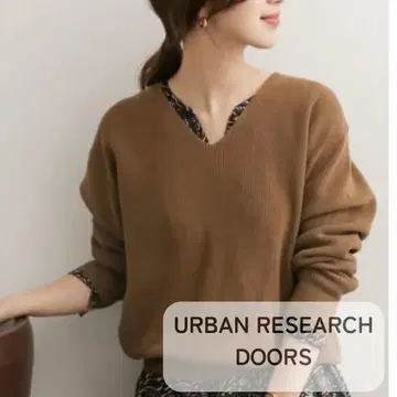 DOORS 해밀턴 울 하찌 V넥 니트 브라운