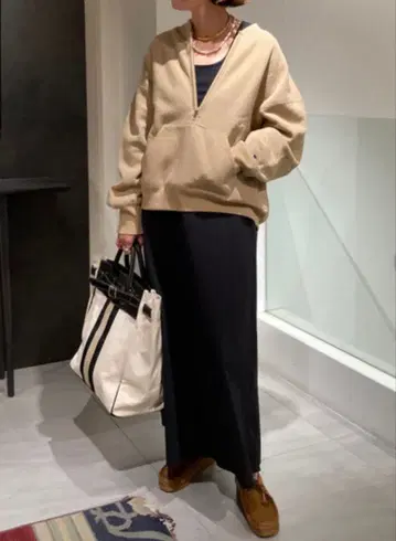 FRAMeWORK Champion 베이지 하프 지퍼 속기모 맨투맨