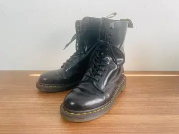 닥터마틴 블랙 하이컷 부츠 UK6