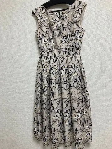 Diaguan 꽃무늬 슬리브리스 원피스