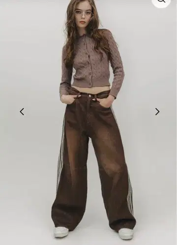 THE TOE Emirates Track Denim Pants brown