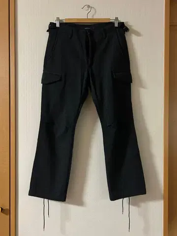sage de cret (BEAMS 콜라보) 블랙 치노 팬츠