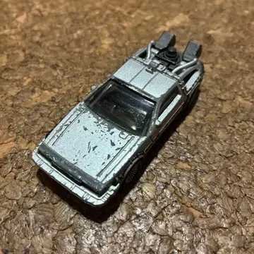 델로리안 미니카 실버